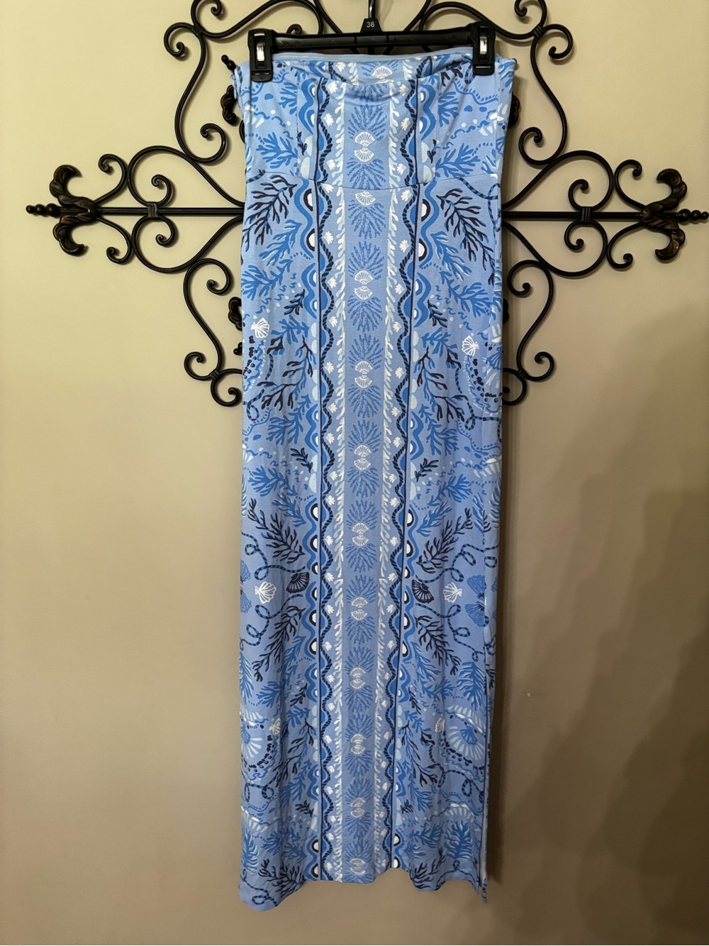 This Lilly Pulitzer Noa Strapless Maxi Dress.  Size 4 - Picture 6 of 9